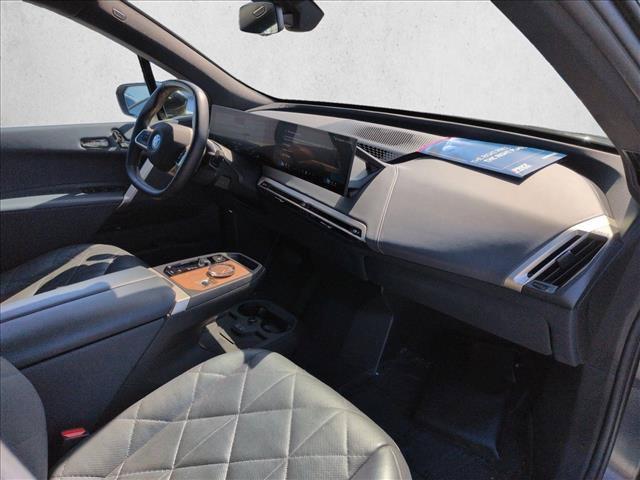 Used 2024 BMW iX xDrive50 w/ Premium Package AWD/4WD image 24