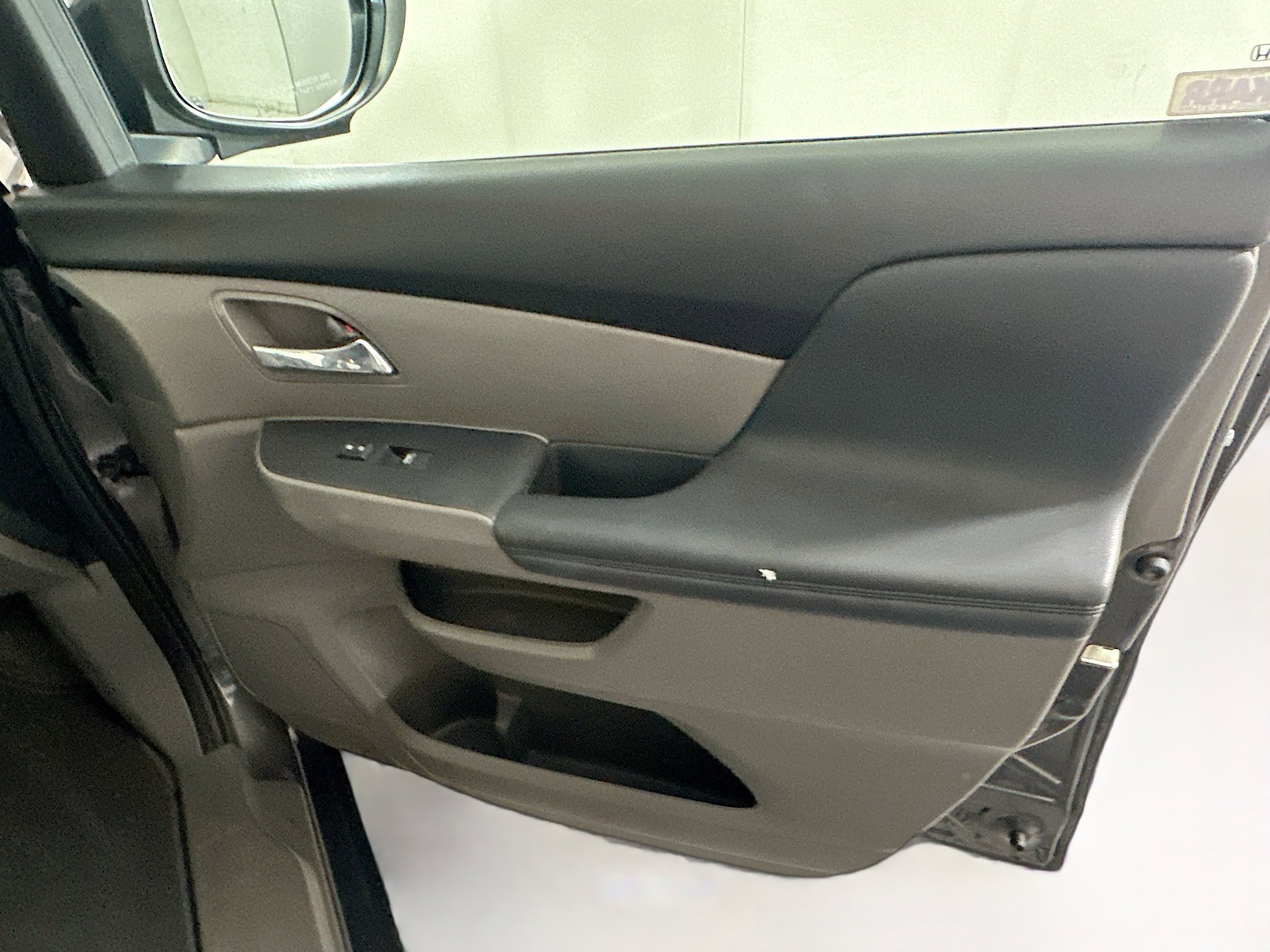 Used 2016 Honda Odyssey SE image 32