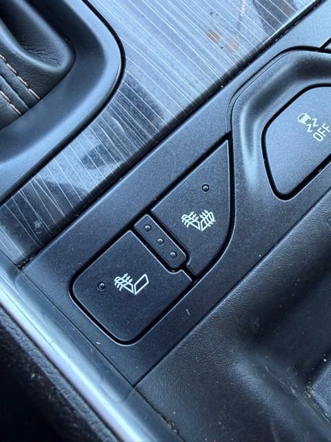 Used 2017 Chevrolet Impala LT w/ Leather Package FWD image 23