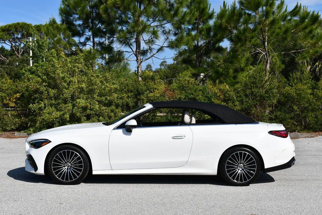 Used 2024 Mercedes-Benz CLE 450 4MATIC Cabriolet image 37