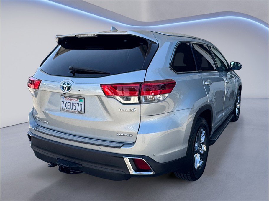 Used 2017 Toyota Highlander Limited Platinum AWD/4WD image 6