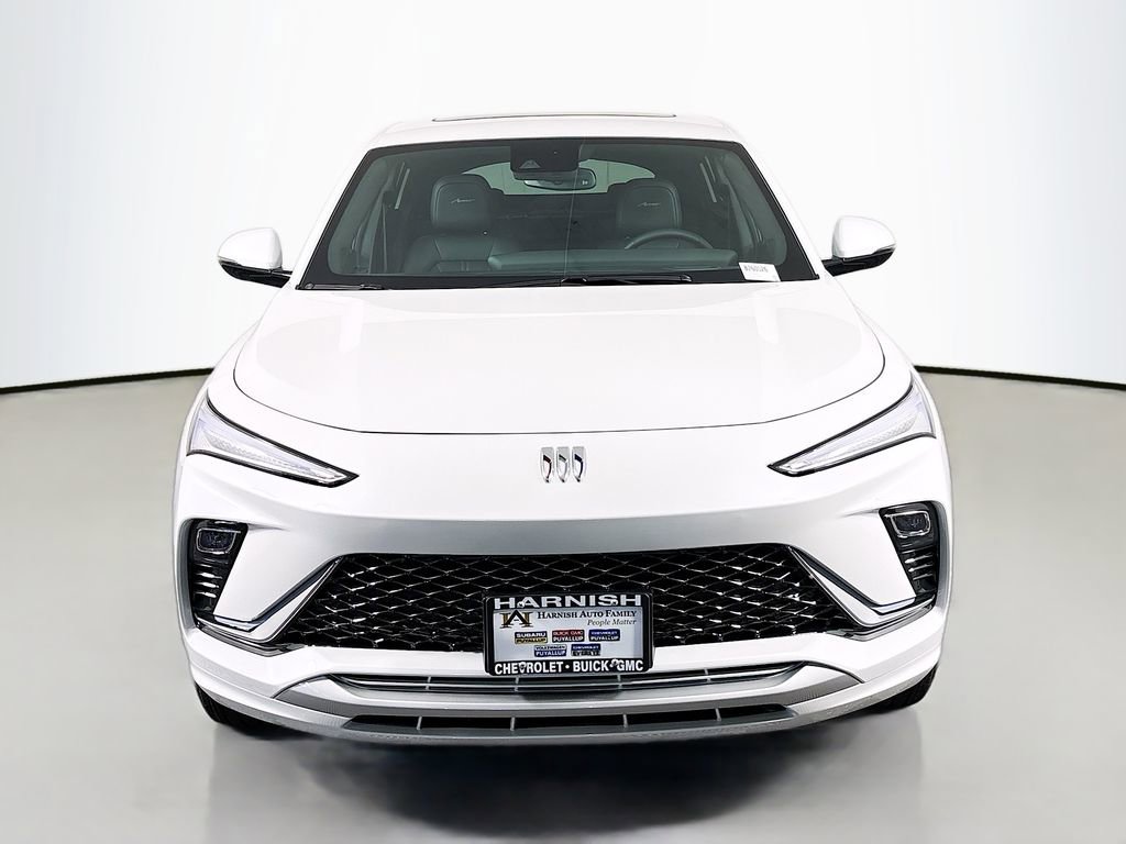 New 2026 Buick Envista Avenir FWD image 2