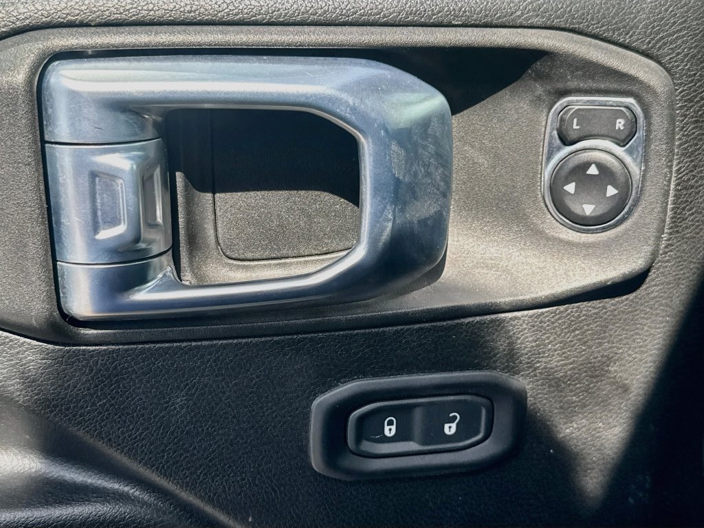 Certified 2021 Jeep Wrangler Rubicon AWD/4WD image 19