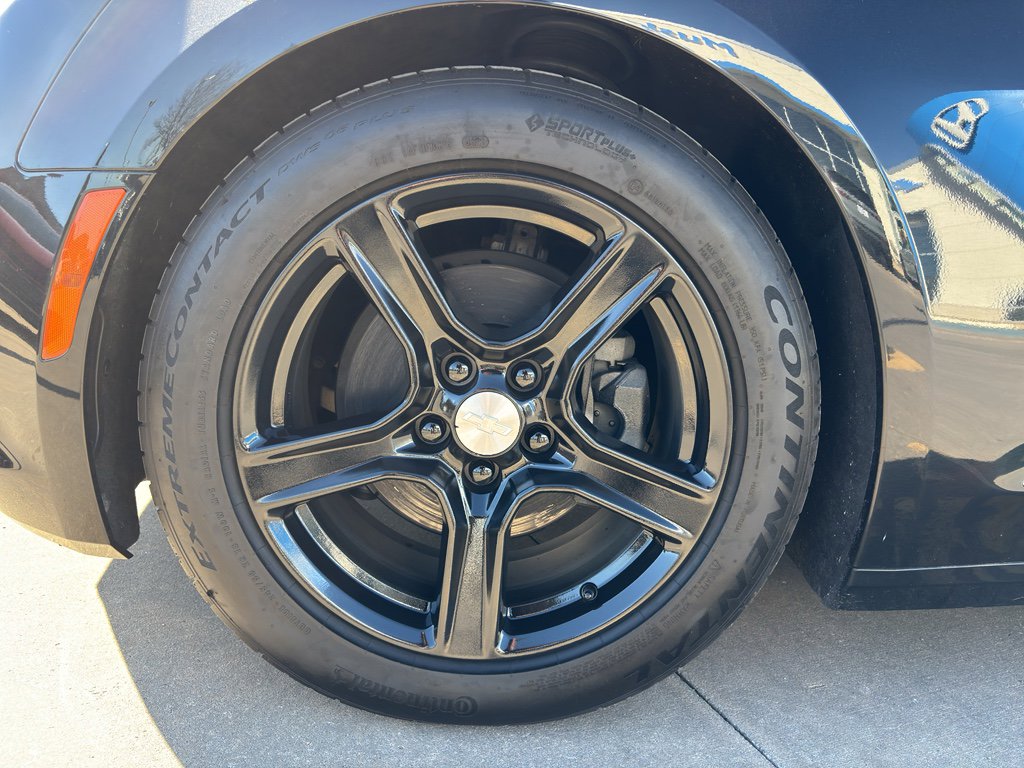 Used 2017 Chevrolet Camaro LS image 5