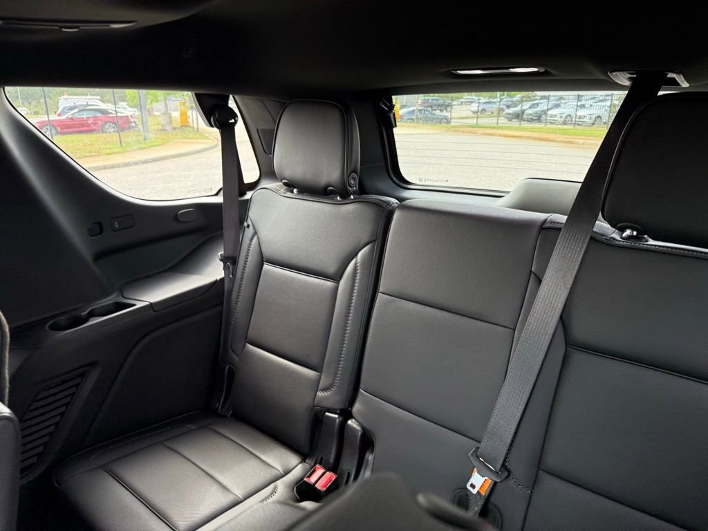 Used 2024 GMC Yukon Denali AWD/4WD image 29