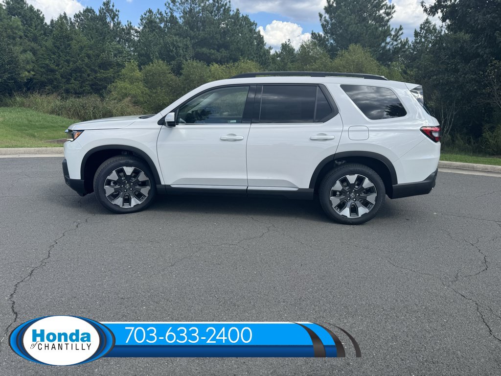 New 2026 Honda Pilot Touring image 4