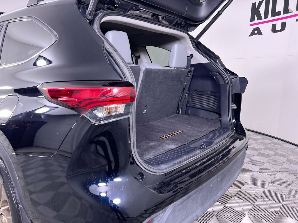 Used 2023 Toyota Highlander Bronze Edition image 27
