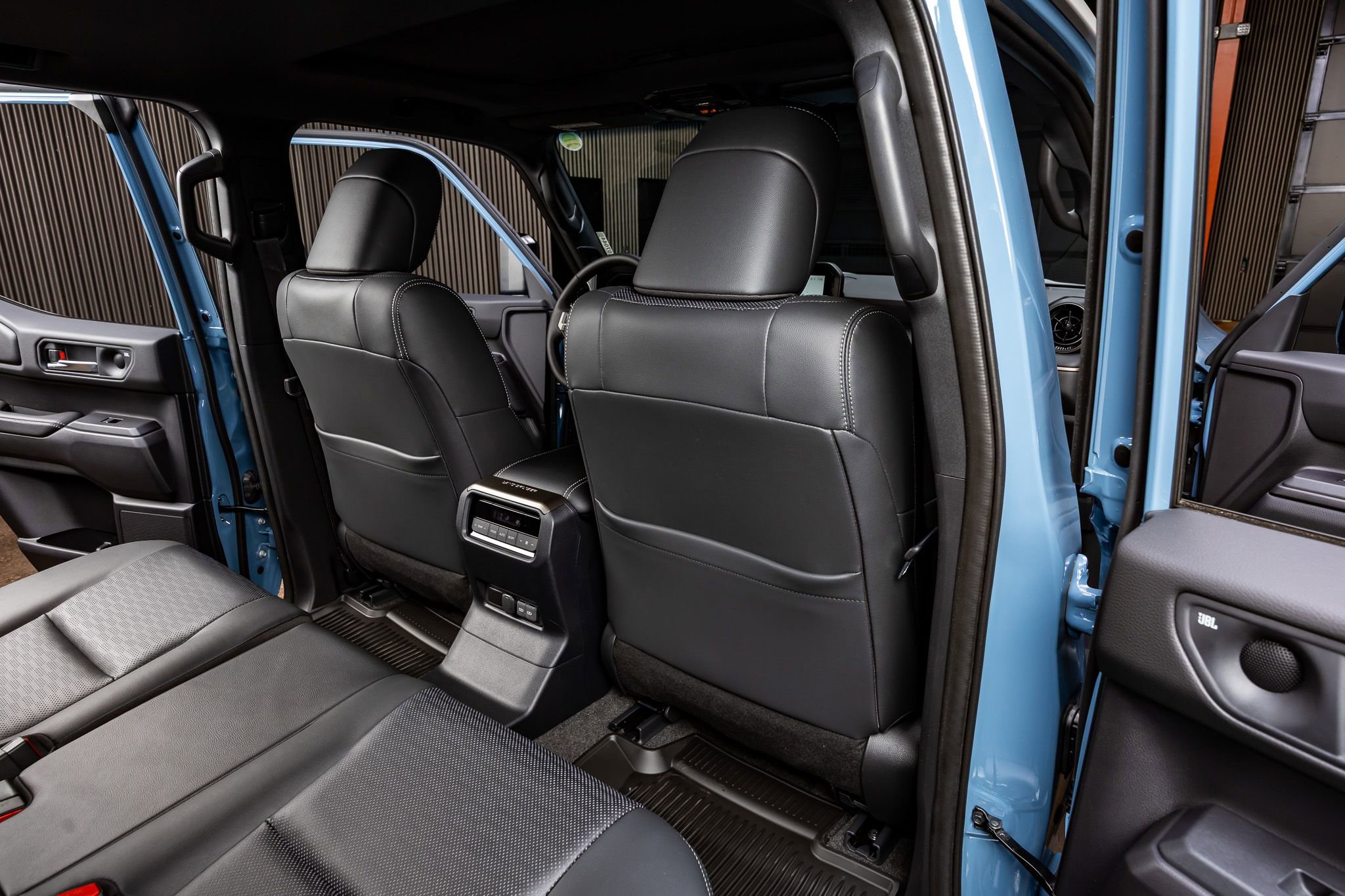 Used 2025 Toyota Land Cruiser w/ Premium Package image 32