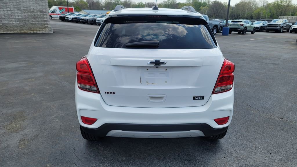 Used 2018 Chevrolet Trax LT w/ Redline Edition FWD image 10