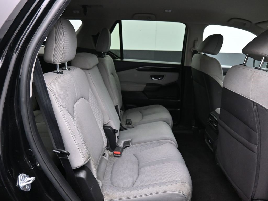 Used 2023 Honda Pilot LX image 24