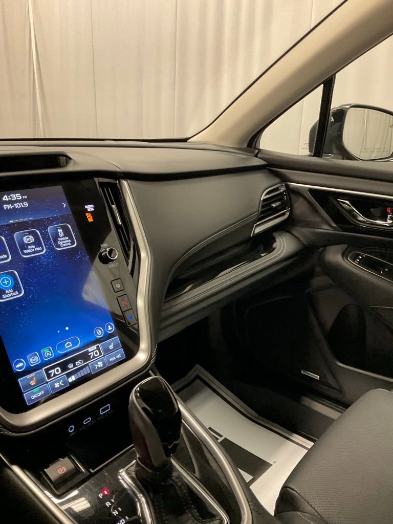 Used 2024 Subaru Outback Limited image 25