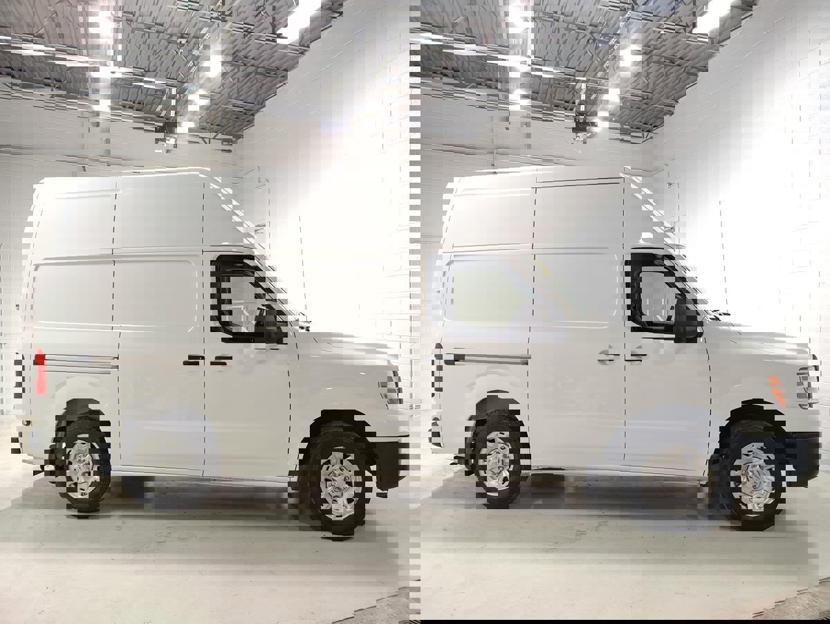 Used 2021 Nissan NV 2500 SV image 5
