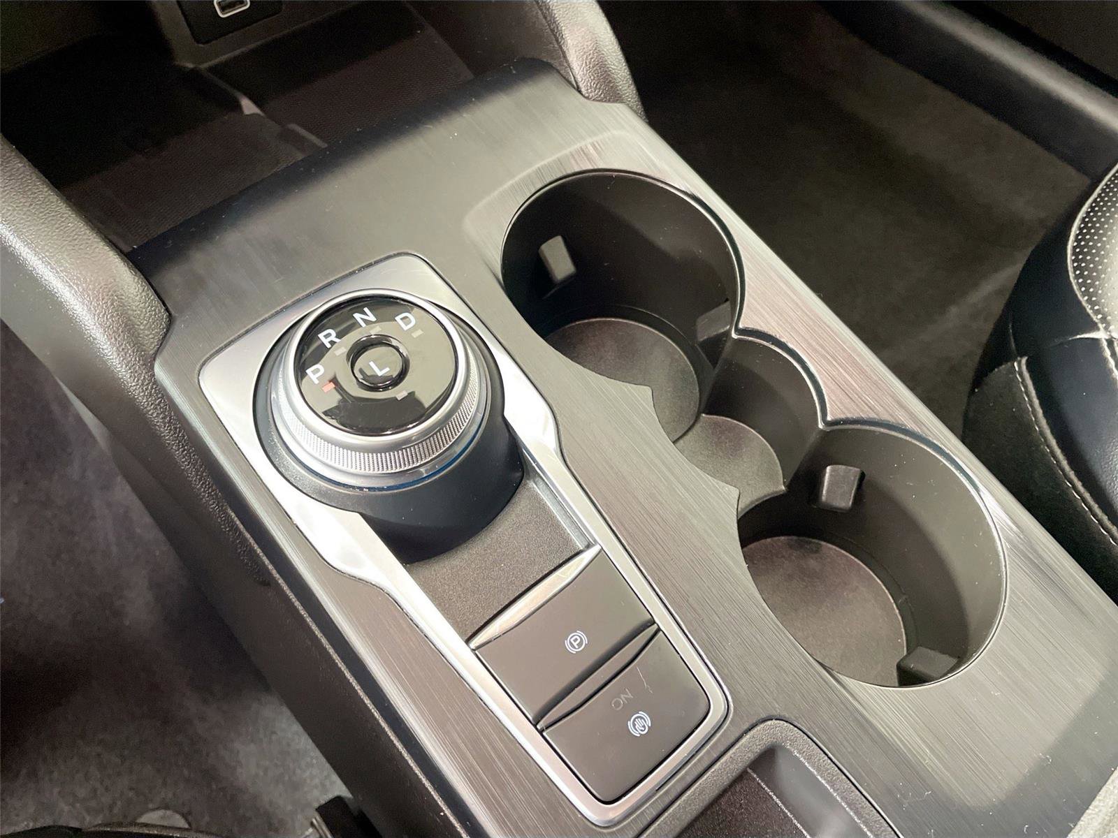 Used 2024 Ford Escape Platinum image 15