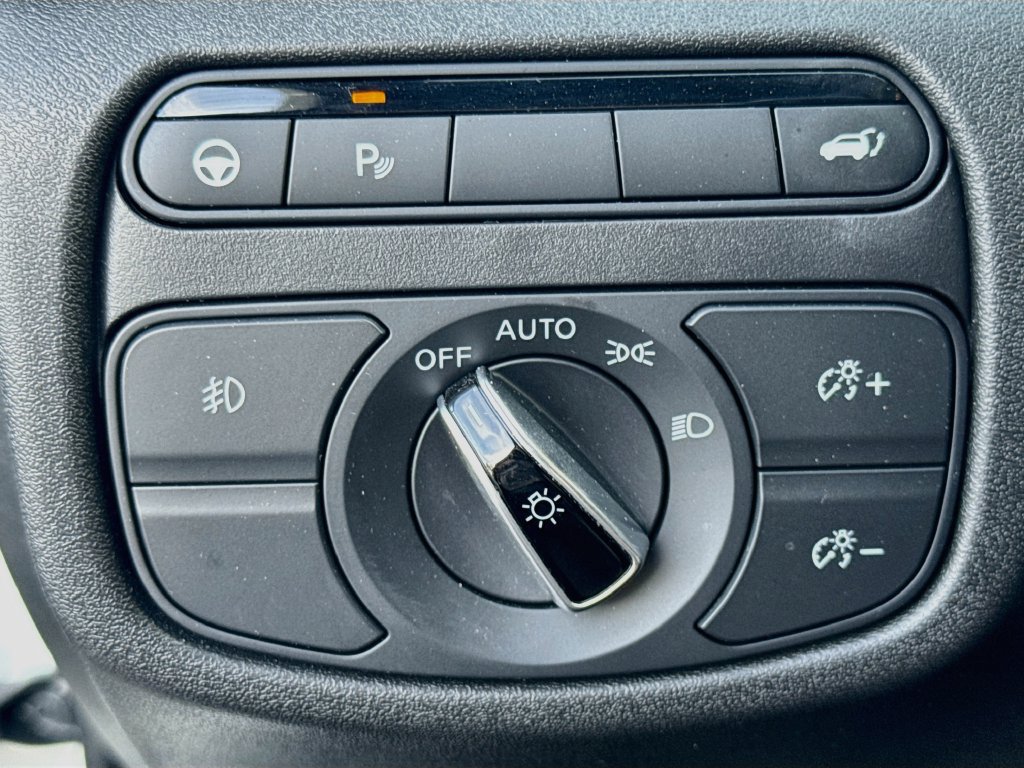 Certified 2023 INFINITI QX50 Sport AWD/4WD image 11