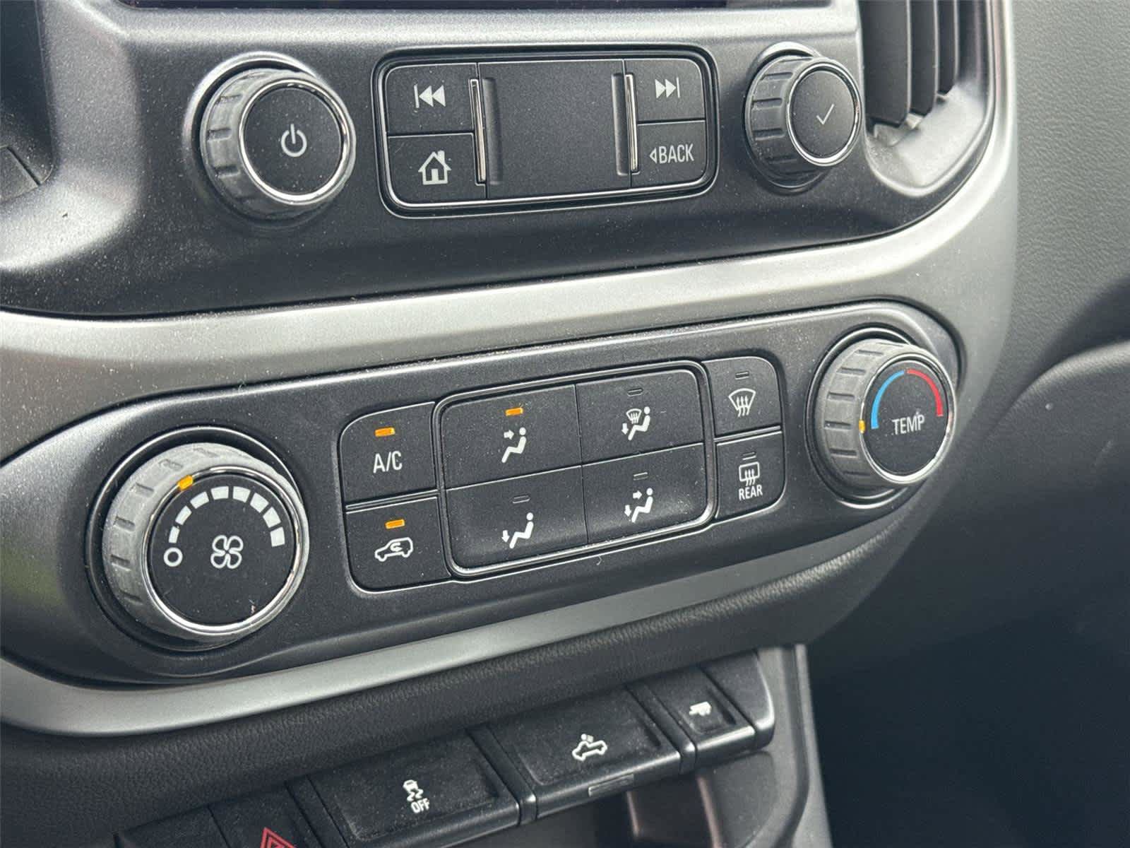 Used 2022 Chevrolet Colorado LT w/ LT Convenience Package image 19