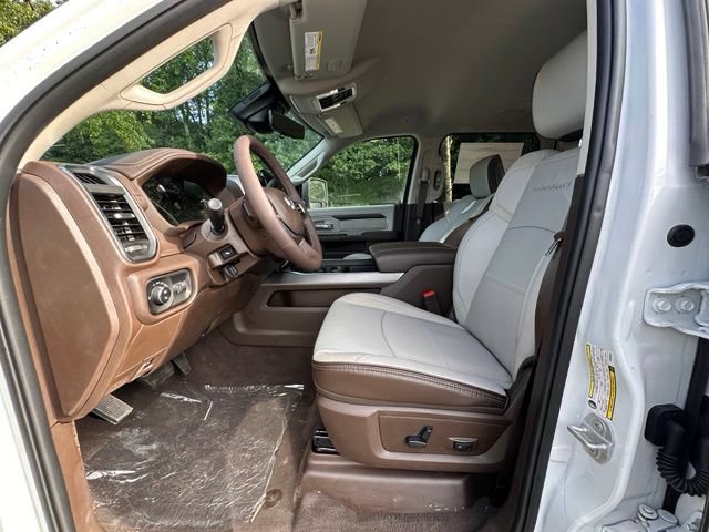 New 2026 RAM 3500 Laramie AWD/4WD image 20