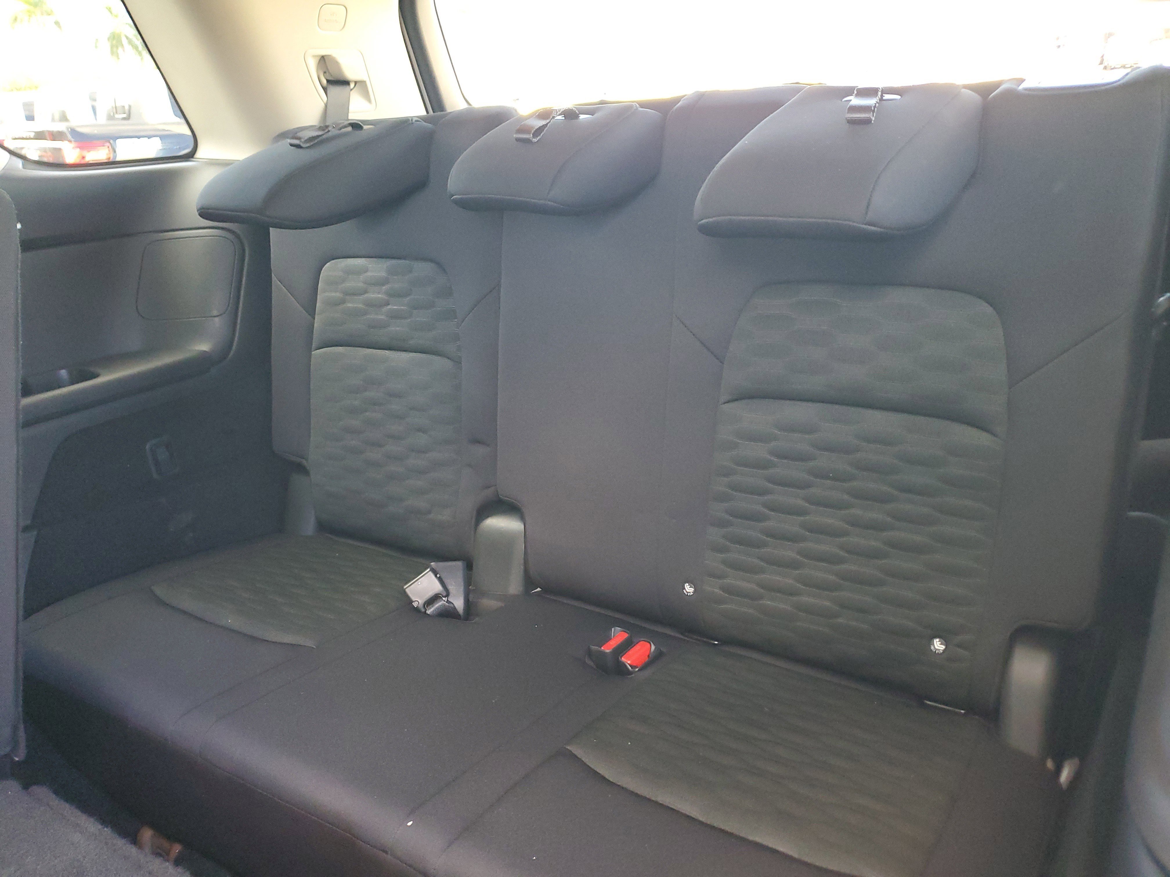 Used 2024 Nissan Pathfinder S image 13