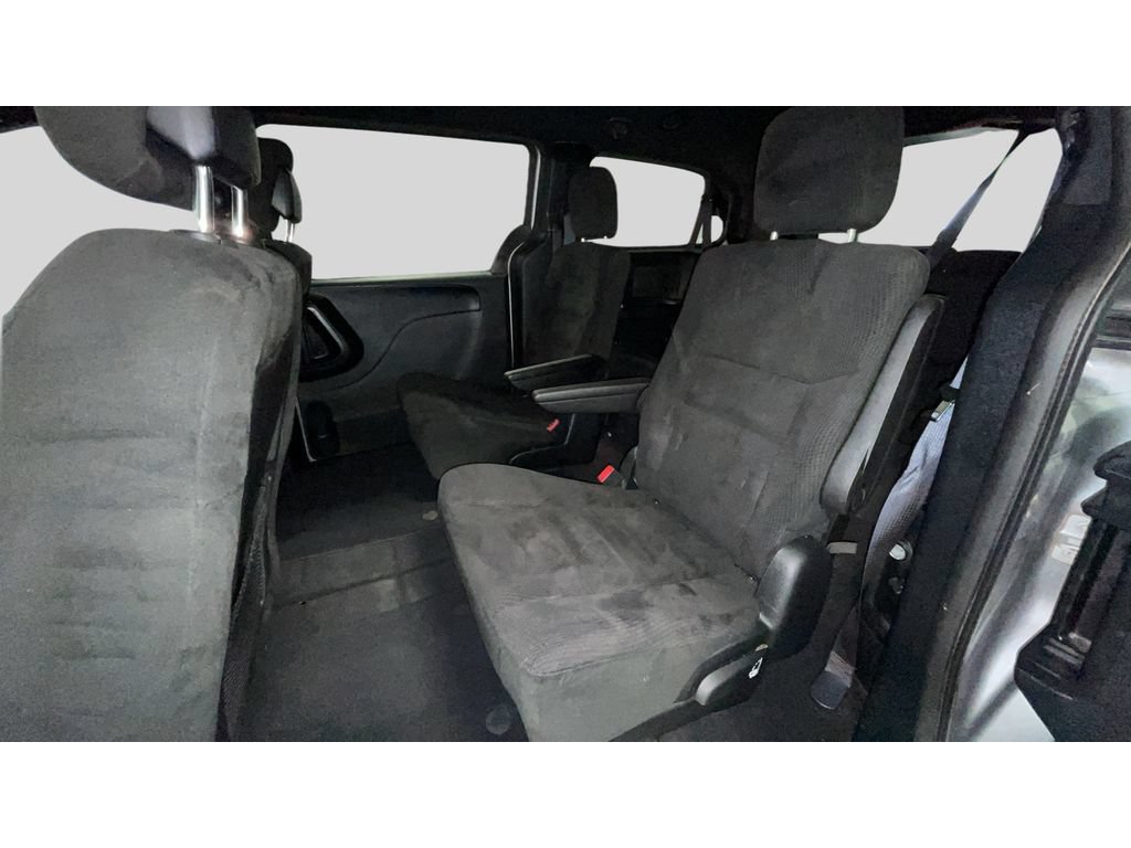 Used 2015 Dodge Grand Caravan SE w/ Quick Order Package 29E SE FWD image 16