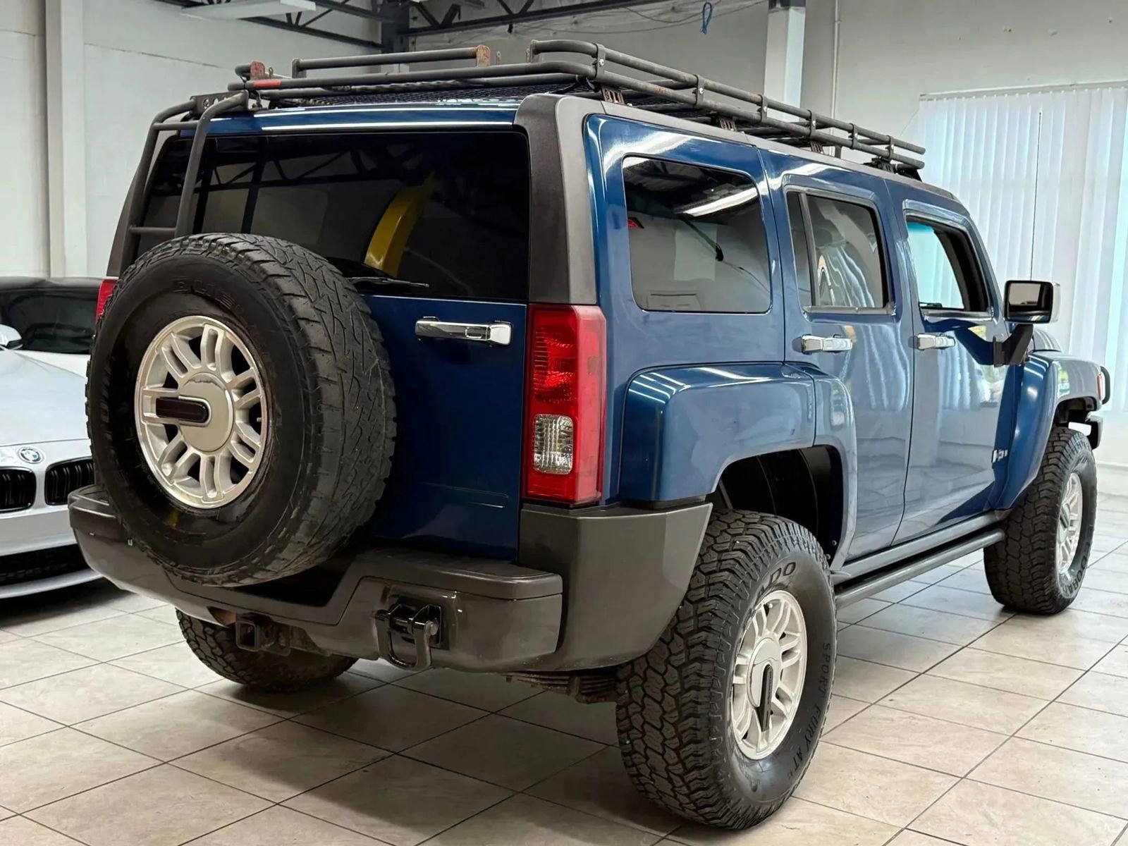 Used 2006 HUMMER H3 image 9