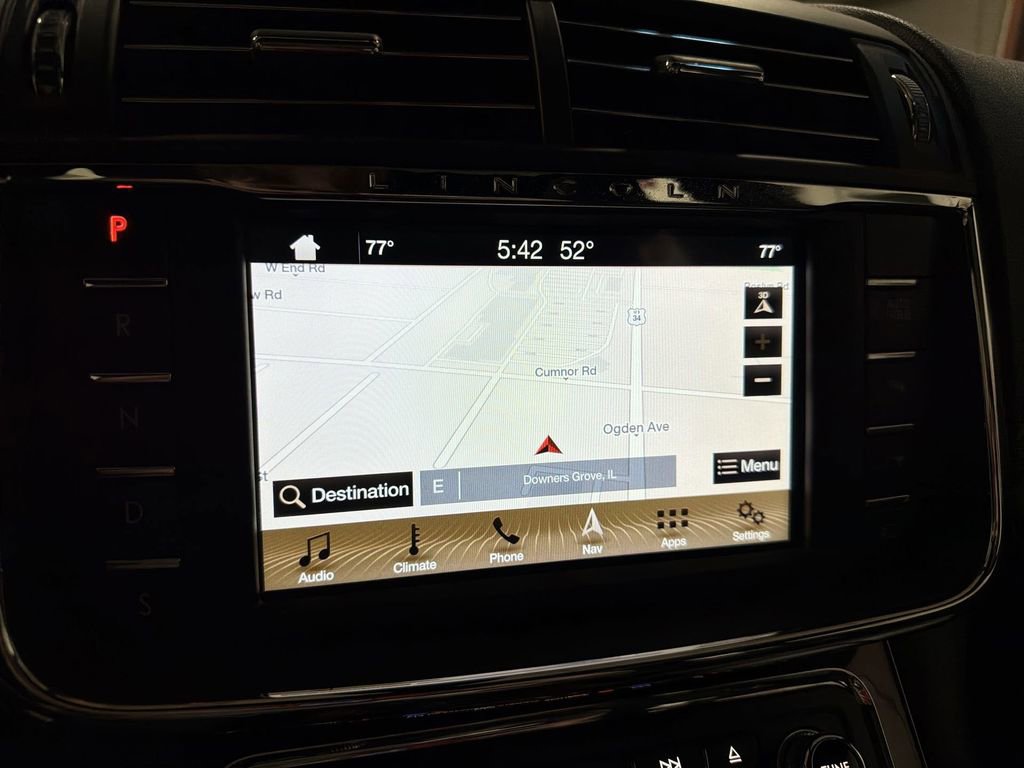 Used 2017 Lincoln Continental Reserve w/ Rear-seat Package image 20