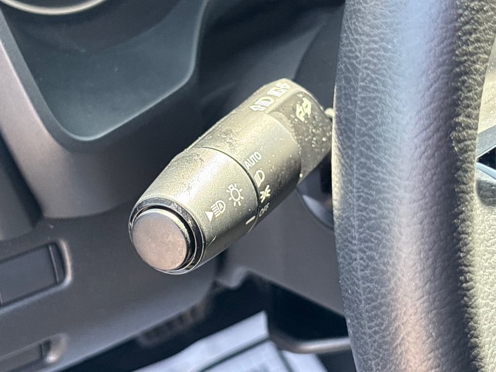 Certified 2023 Nissan Rogue SV image 25