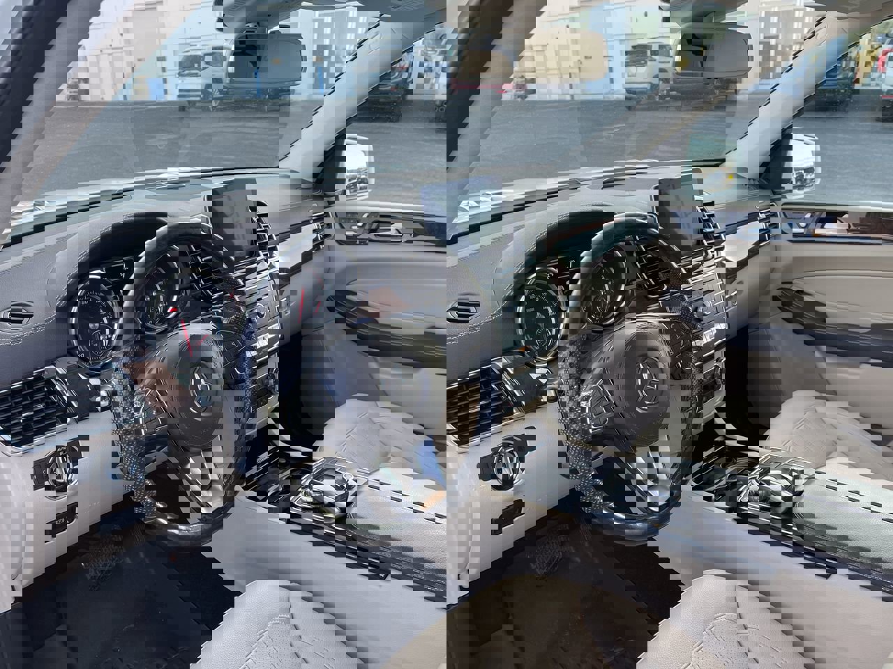 Used 2019 Mercedes-Benz GLS 450 4MATIC image 10