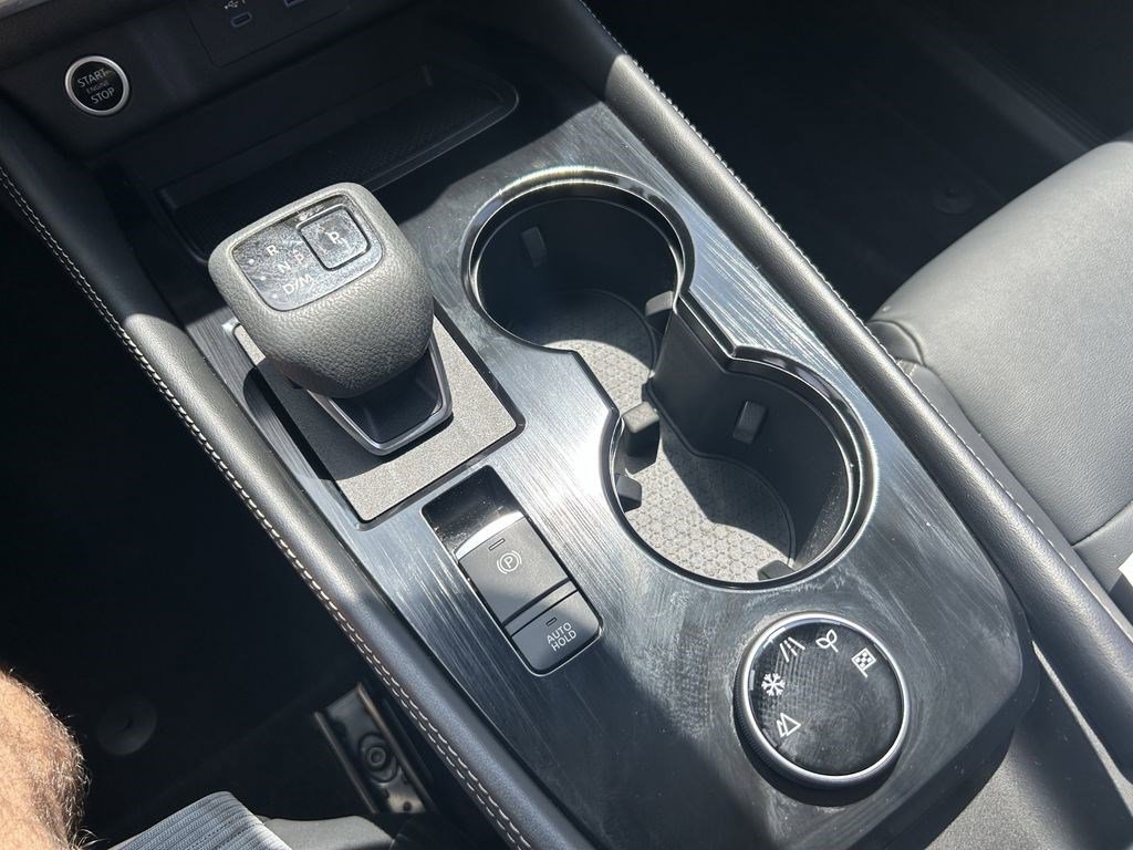 Used 2023 Nissan Rogue SL AWD/4WD image 16
