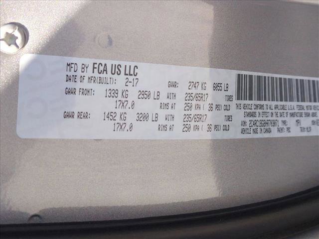 Used 2017 Chrysler Pacifica Touring-L image 24