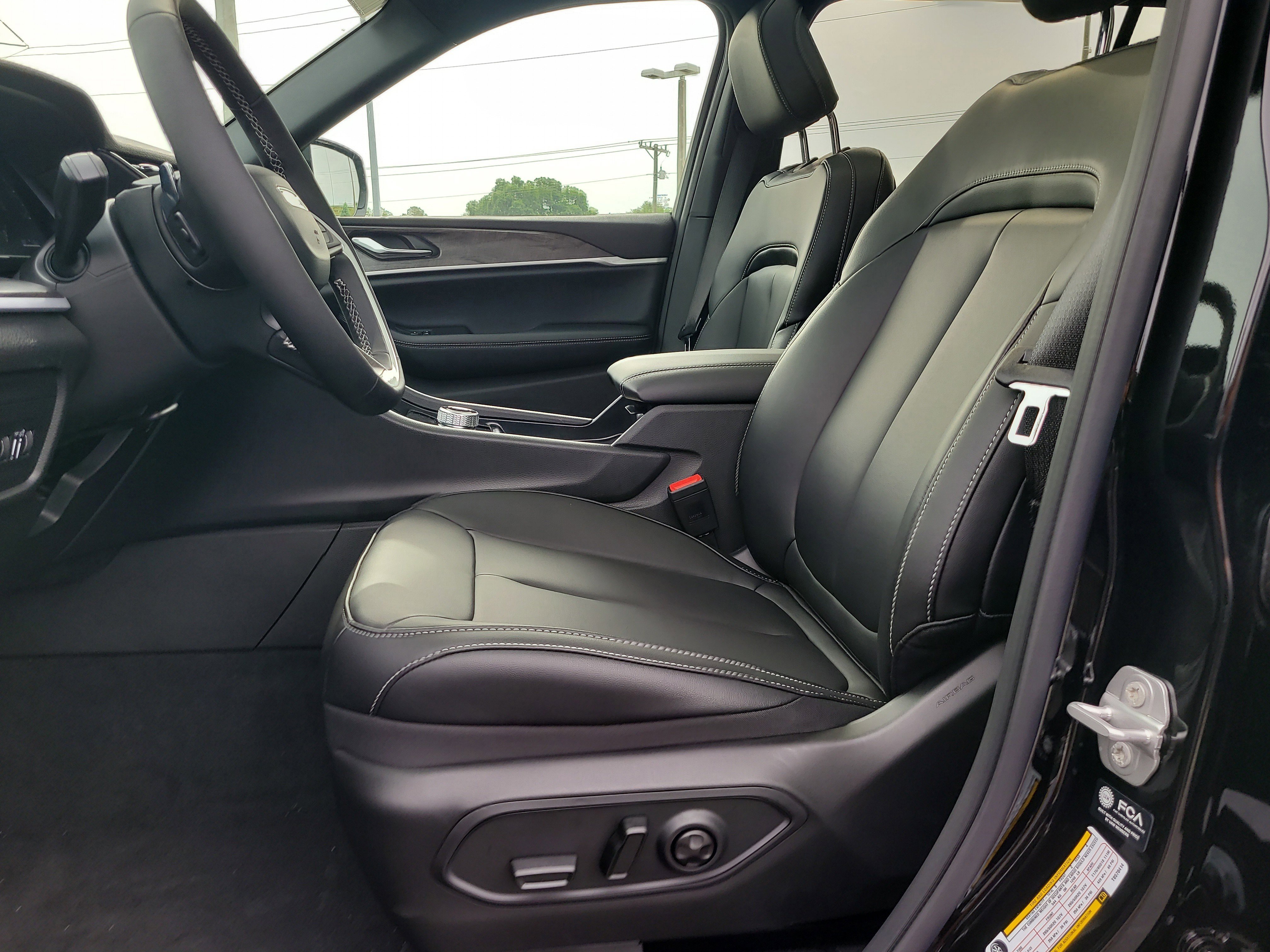 New 2026 Jeep Grand Cherokee L Limited RWD image 14