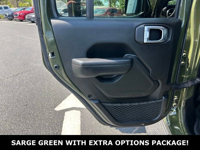 Used 2023 Jeep Gladiator Willys image 13