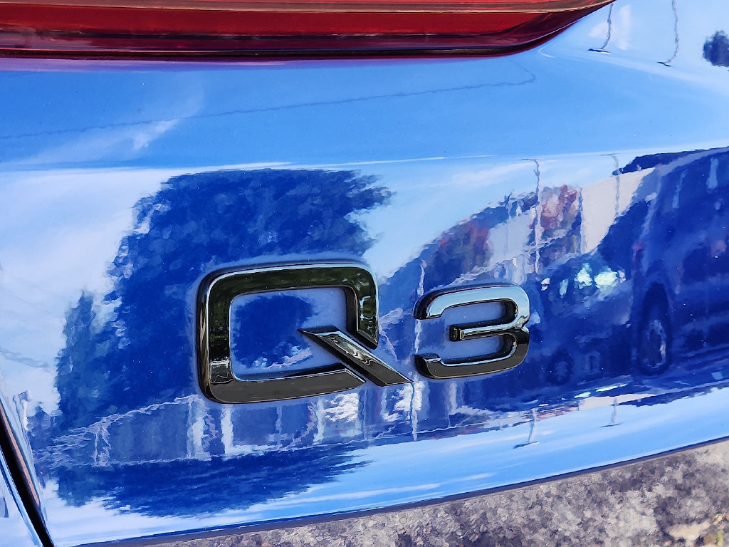 Certified 2025 Audi Q3 2.0T Premium w/ Convenience Package AWD/4WD image 29