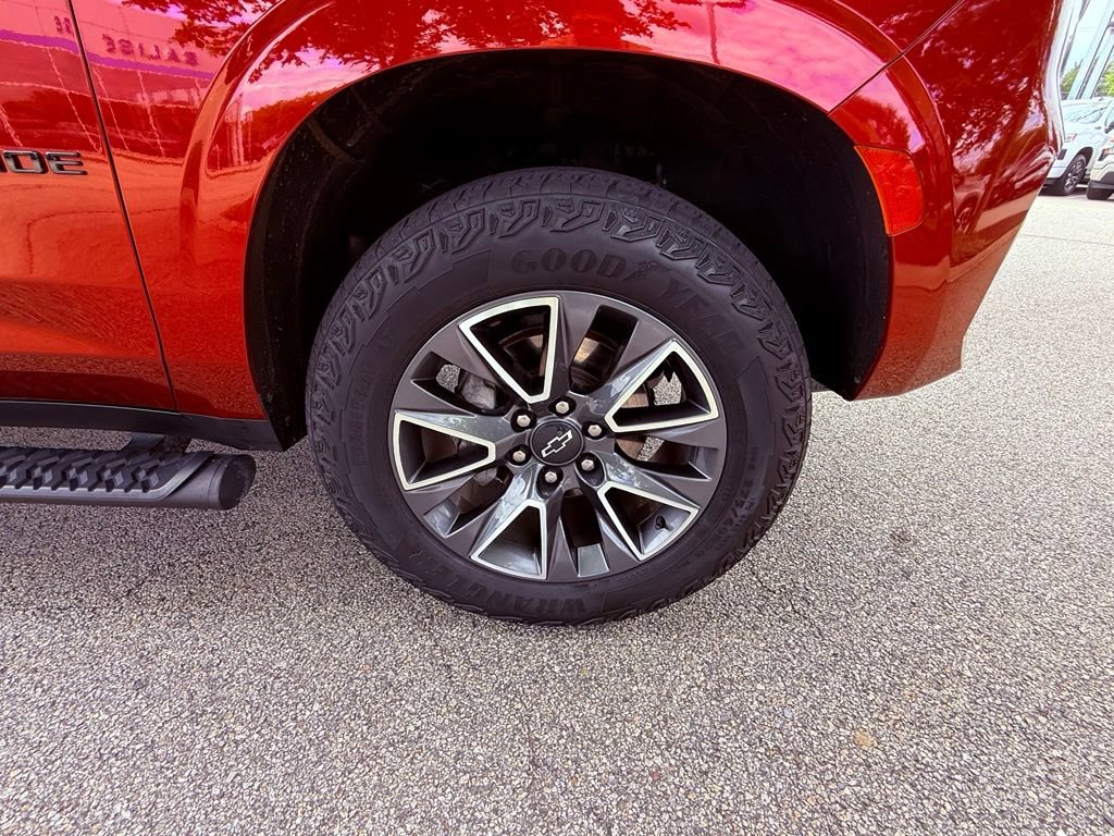 Used 2024 Chevrolet Tahoe Z71 AWD/4WD image 41