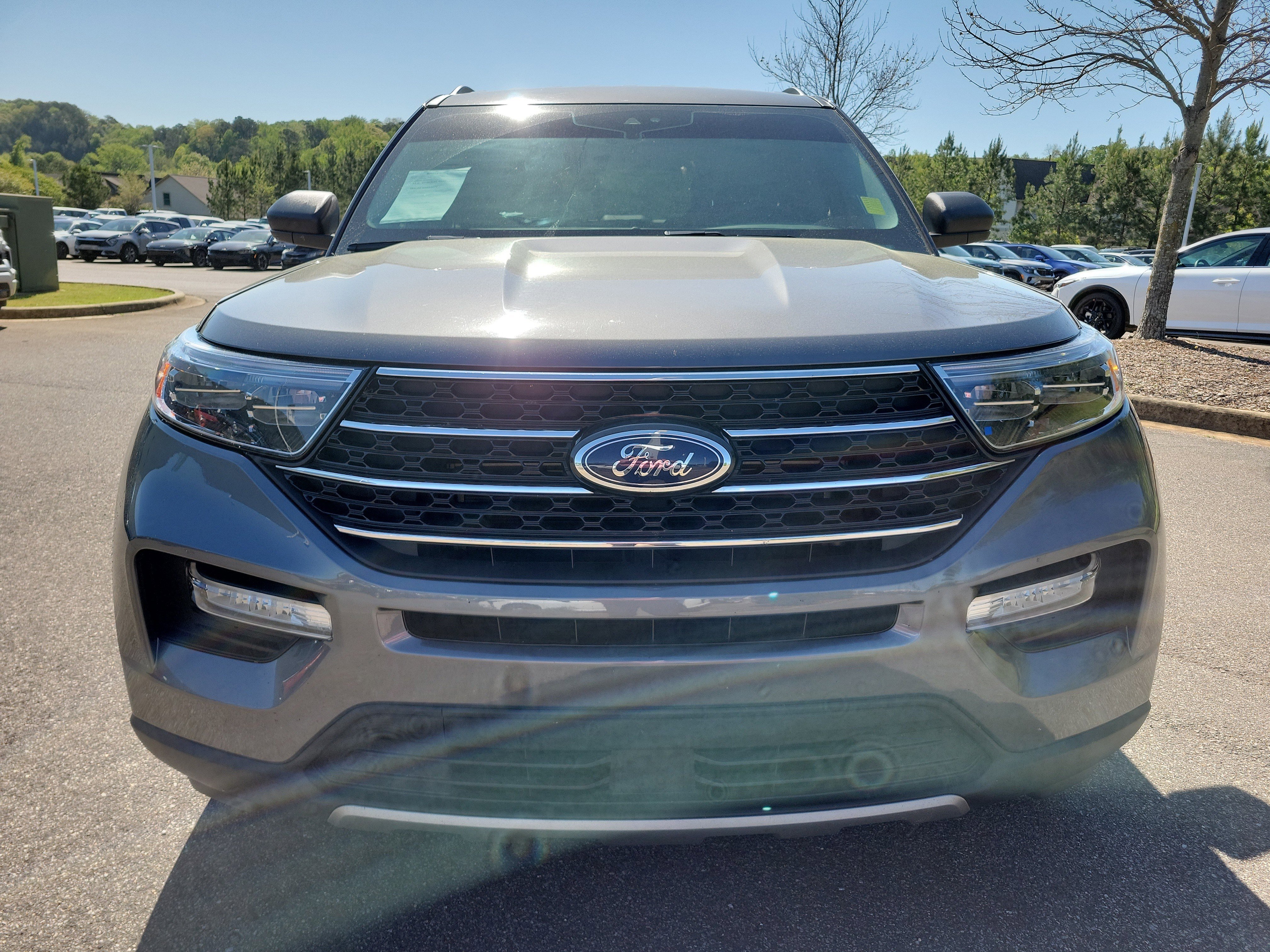 Used 2022 Ford Explorer XLT w/ Equipment Group 202A image 22