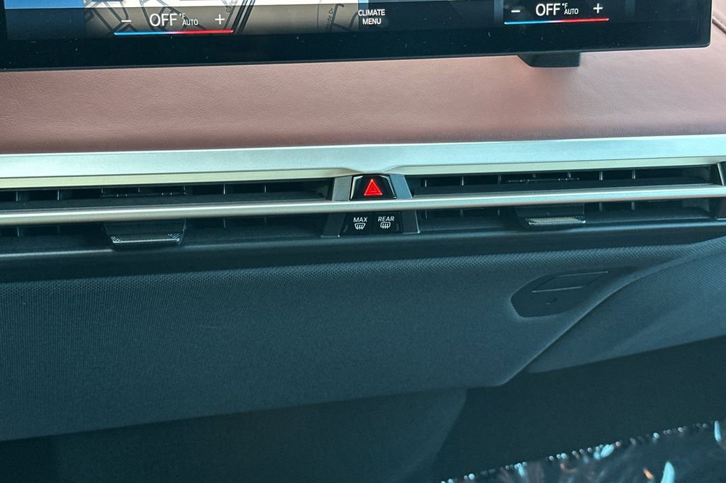 Used 2023 BMW iX M60 image 24