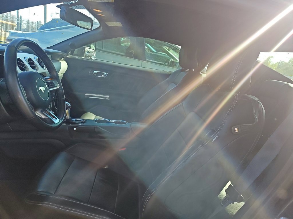 Used 2015 Ford Mustang Premium RWD image 6