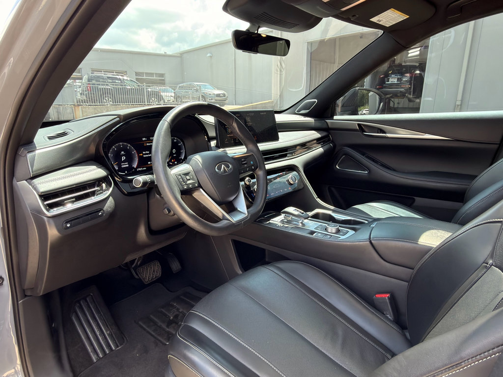 Used 2025 INFINITI QX60 Luxe w/ Black Edition FWD image 11