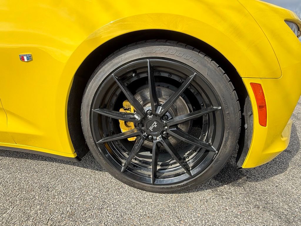 Used 2018 Chevrolet Camaro LT w/ RS Package RWD image 26