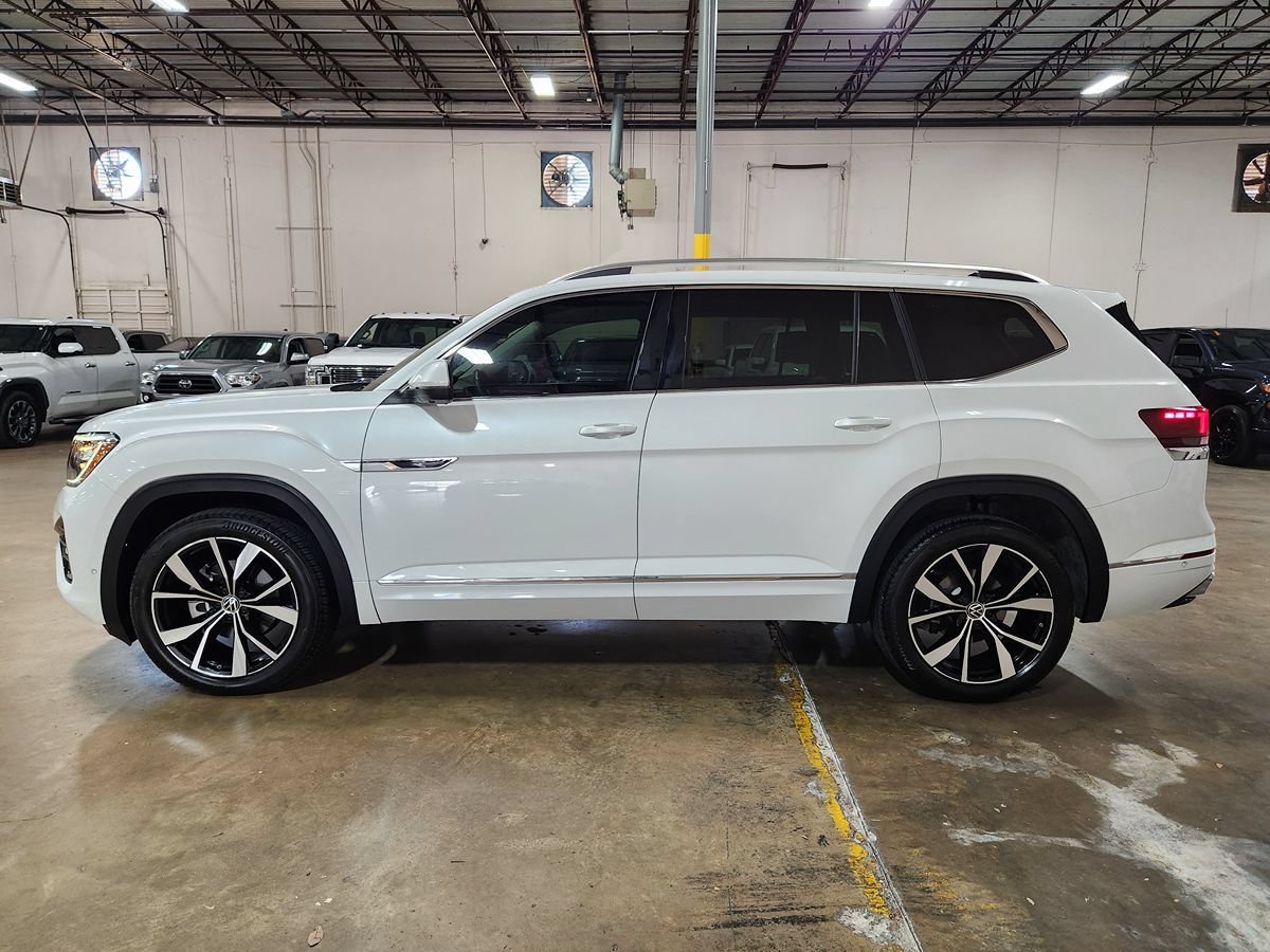 Used 2025 Volkswagen Atlas SEL Premium R-Line AWD/4WD image 7
