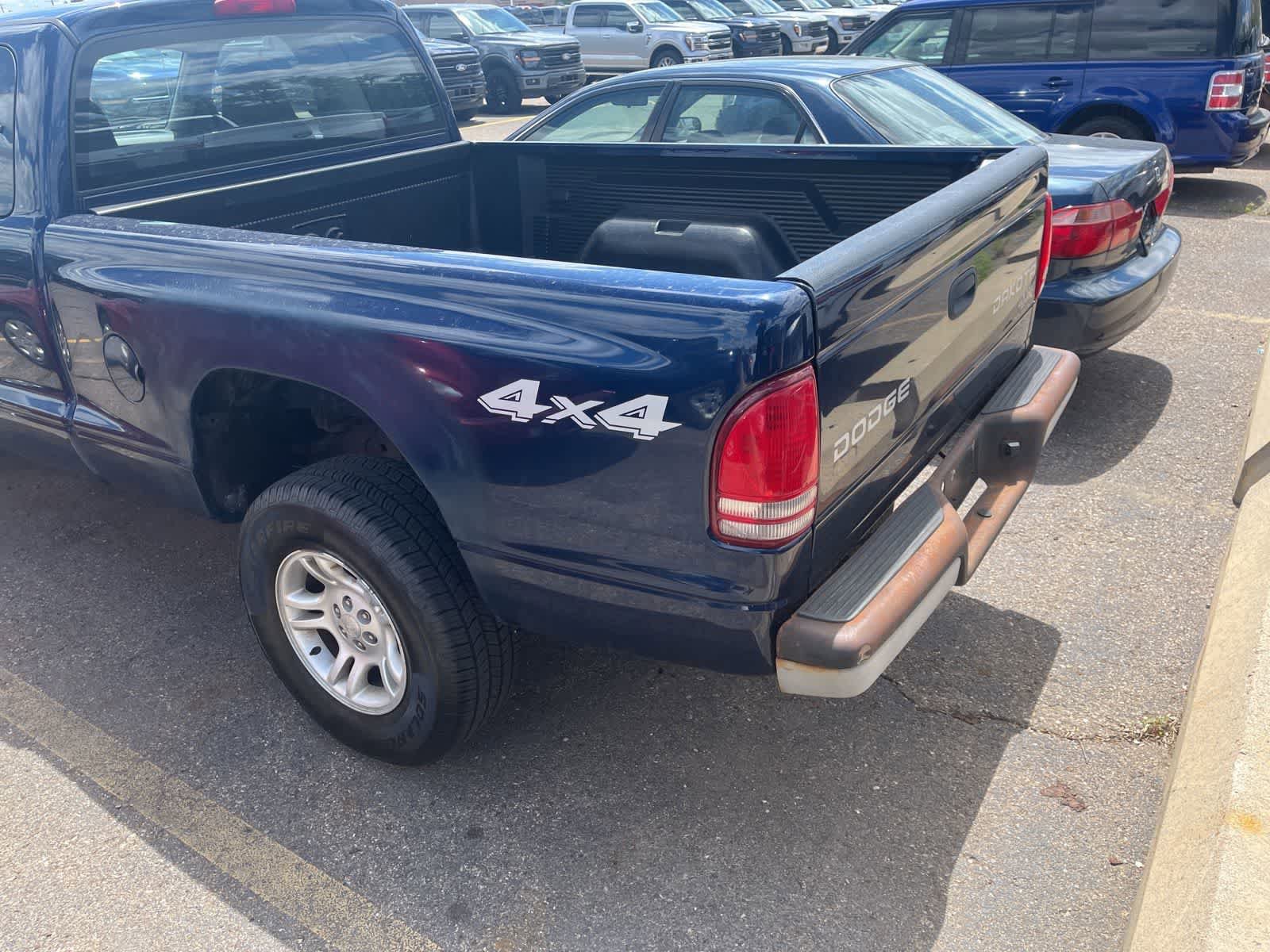Used 2004 Dodge Dakota 4x4 Club Cab w/ Tire & Handling Group image 8