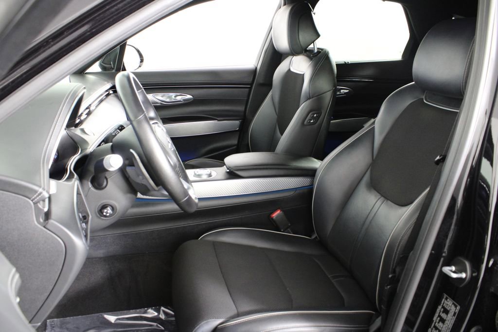 Used 2024 Genesis GV70 2.5T w/ Sport Prestige Package image 19