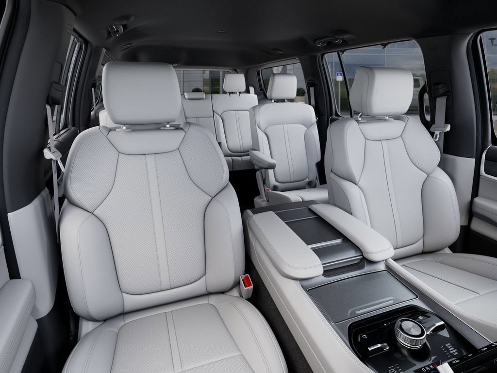 New 2026 Jeep Grand Wagoneer Limited w/ Convenience Group I AWD/4WD image 16