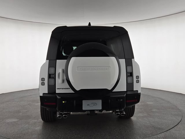 New 2026 Land Rover Defender 130 V8 AWD/4WD image 7