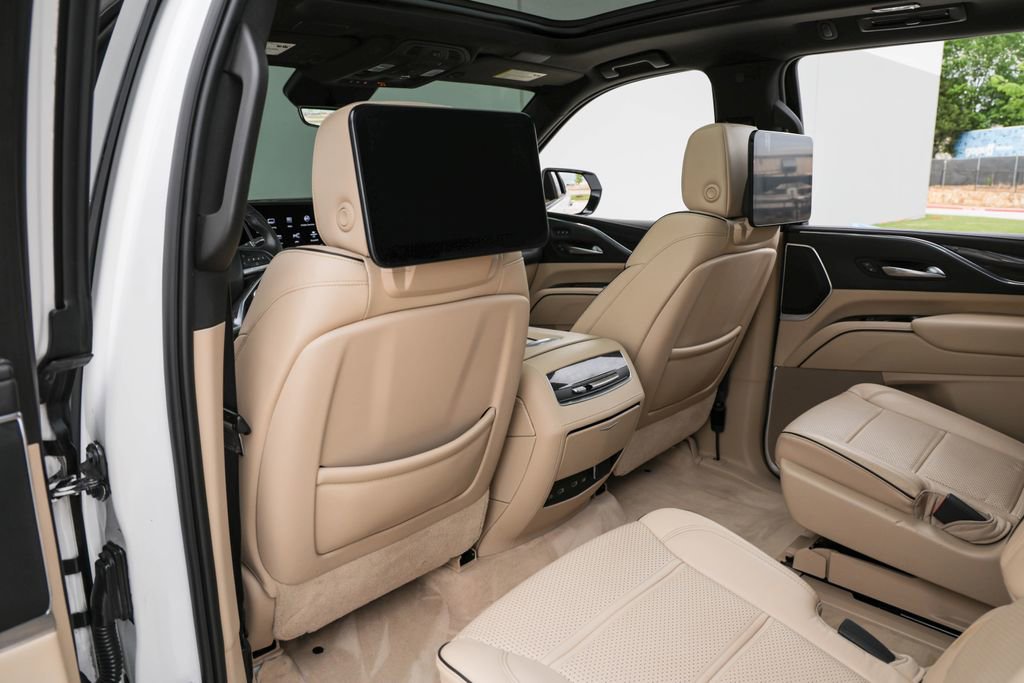 Used 2021 Cadillac Escalade Premium Luxury w/ Driver Assist Tech Package AWD/4WD image 30