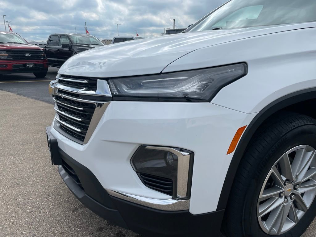 Used 2023 Chevrolet Traverse LT image 24