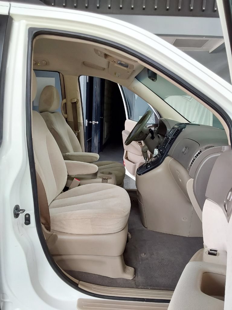 Used 2008 Kia Sedona LX FWD image 16