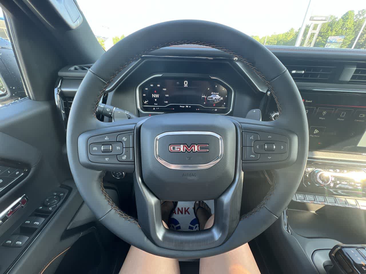 Used 2023 GMC Sierra 1500 AT4 w/ AT4 Premium Package AWD/4WD image 11