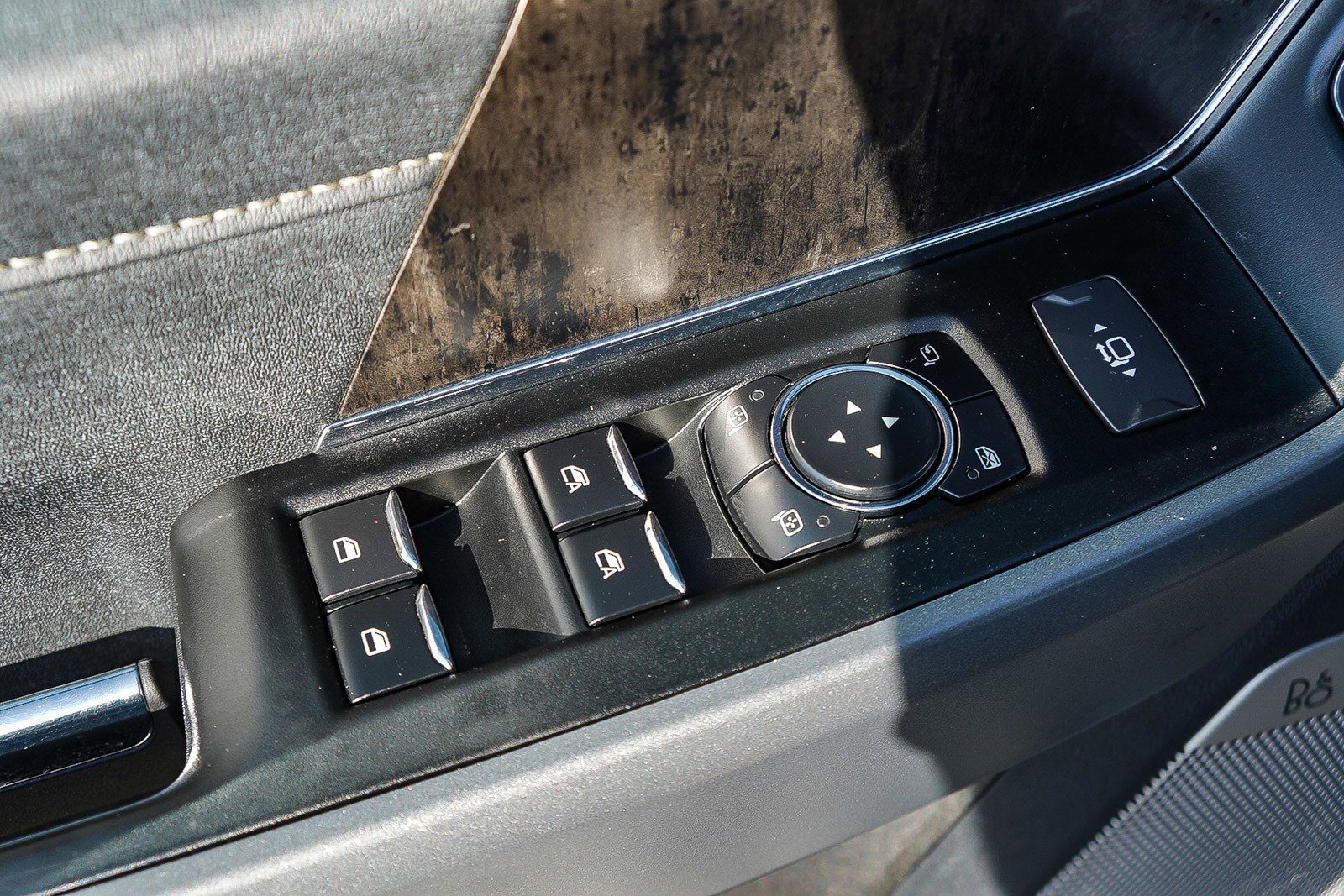 Used 2023 Ford F250 Lariat w/ Lariat Ultimate Package image 24