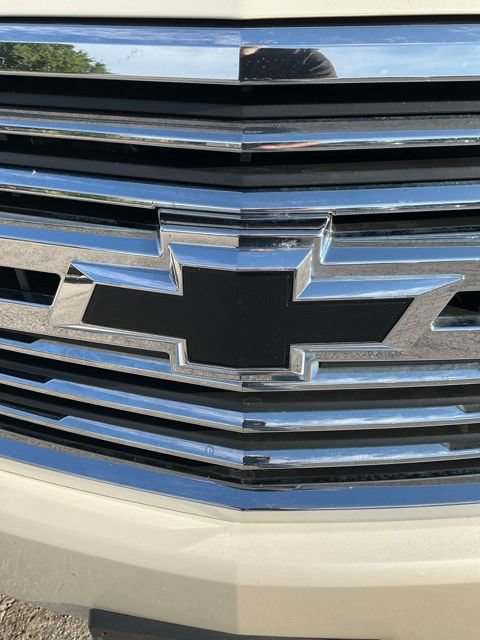Used 2015 Chevrolet Tahoe LTZ AWD/4WD image 6