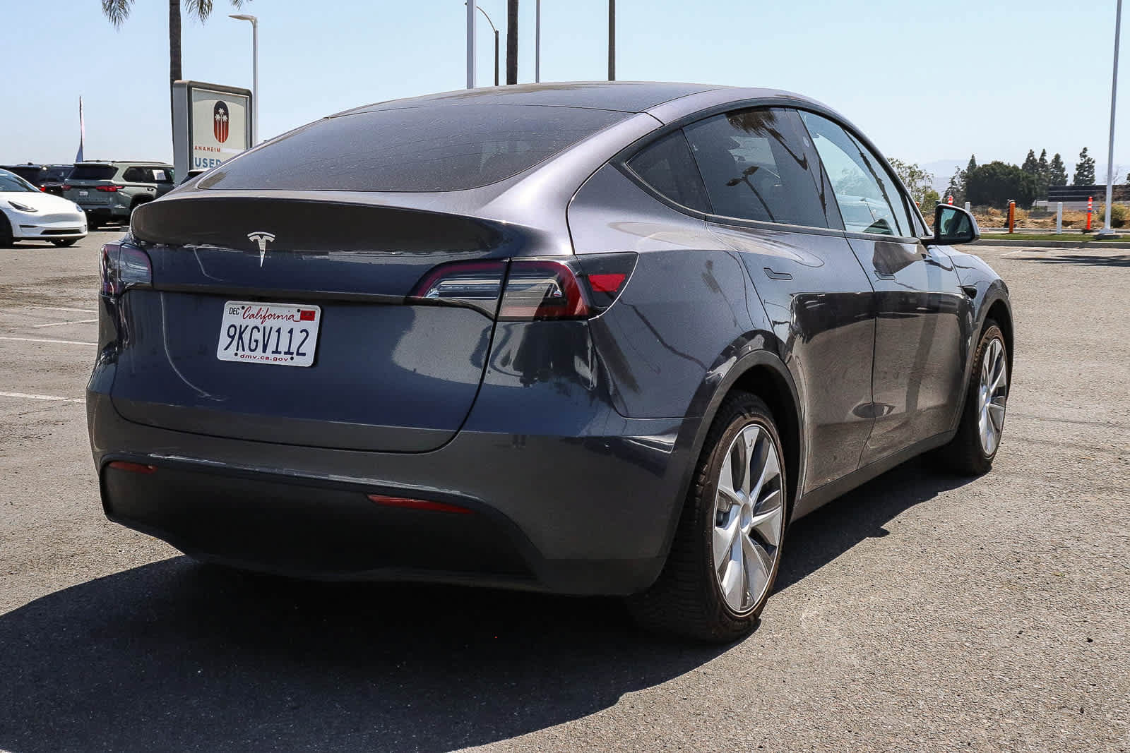 Used 2023 Tesla Model Y 2WD image 9