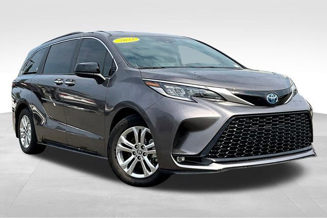 Used 2022 Toyota Sienna XSE